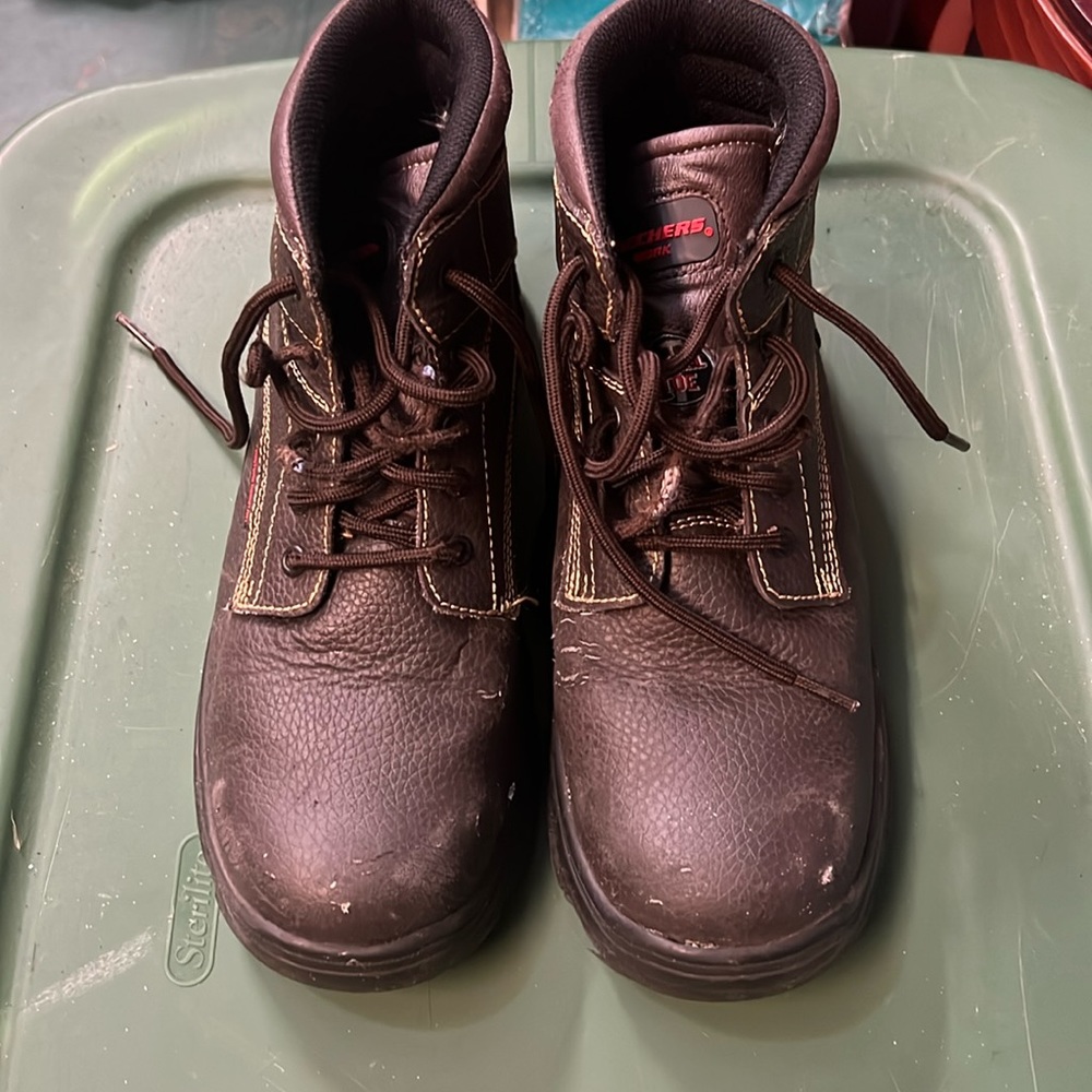 Skechers Men’s Steel Toed Boots - Size 10.5